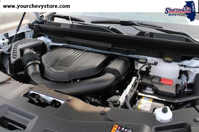 2026 Chevrolet Traverse LT - Photo 6