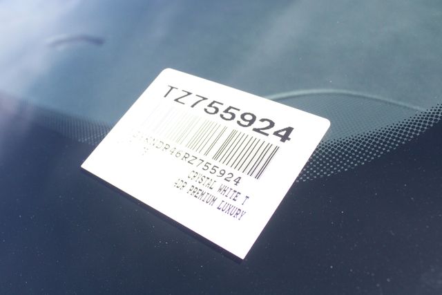 Used 2024 White Cadillac Premium Luxury image 40