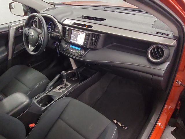 2016 – Toyota – RAV4