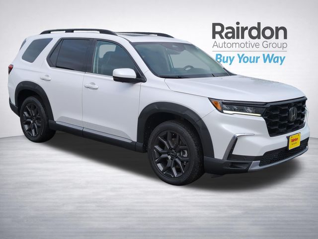 Platinum White Pearl 2024 Honda Pilot SUV / Crossover All-Wheel Drive Automatic