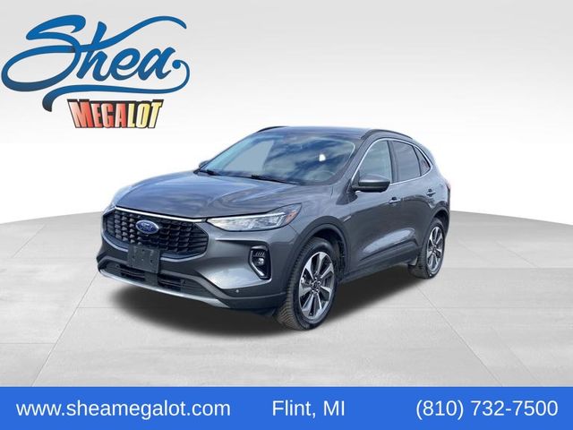 Silver 2023 Ford Escape Platinum AWD SUV / Crossover All-Wheel Drive 8-Speed Automatic