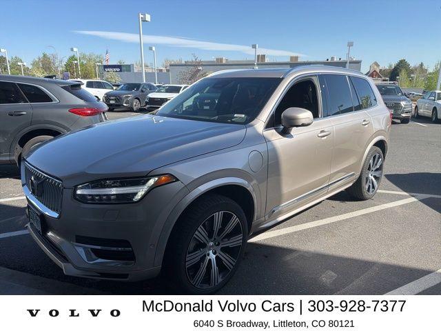 2024 Volvo XC90 Recharge T8 Ultimate Bright Theme 7-Passenger eAWD