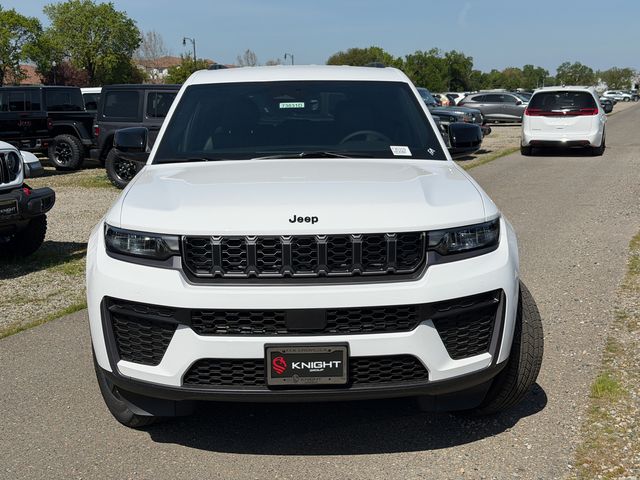 new 2026 Jeep Grand Cherokee car, priced at $37,455