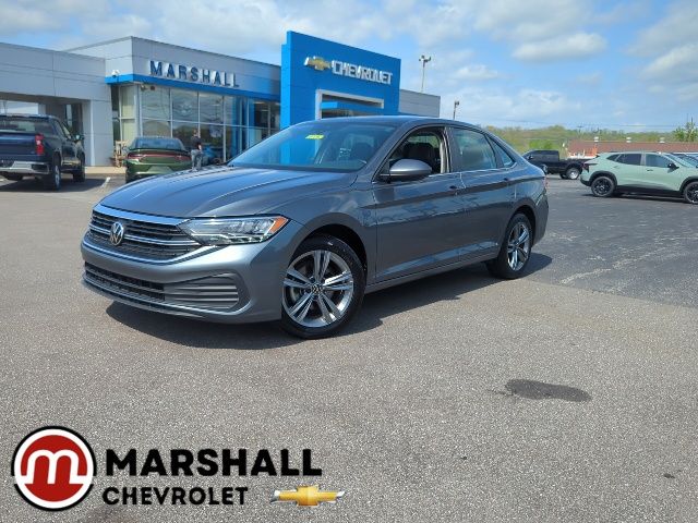 Gray 2024 Volkswagen Jetta SE FWD Sedan Front-Wheel Drive 8-Speed Automatic