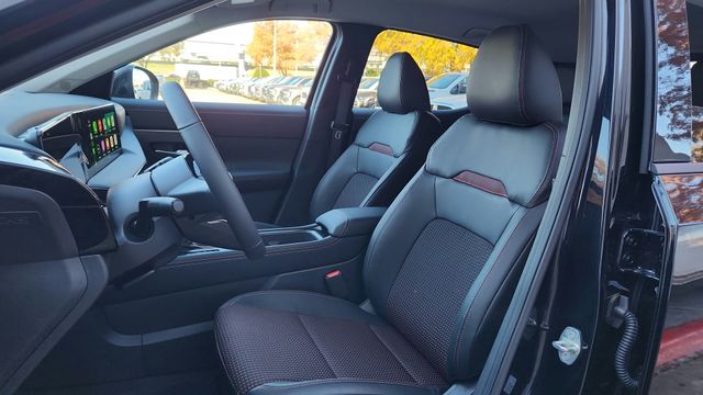 2025 Nissan Kicks