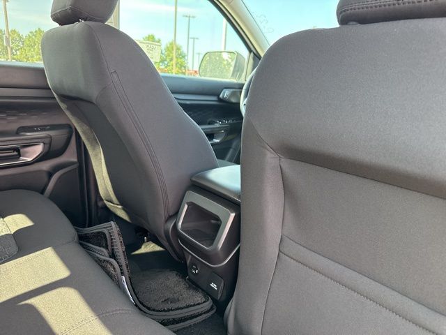 New 2025 White Ford XLT image 19