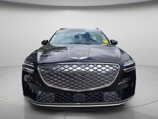 2025 Genesis Gv70 - $42,899
