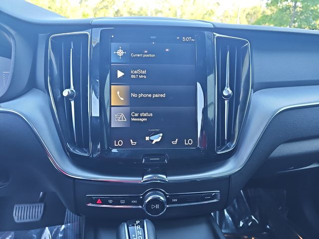 Used 2019 White Volvo T6 Momentum image 20