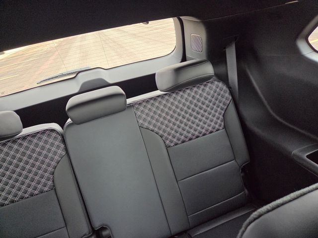 2026 GMC Acadia Denali AWD