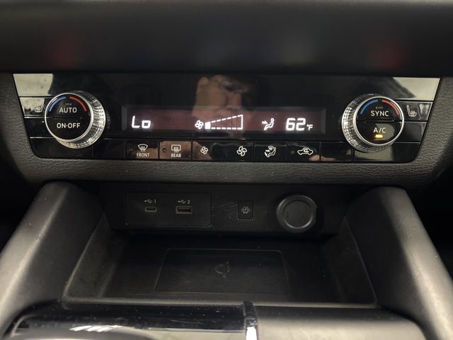 used 2024 Mitsubishi Outlander car, priced at $25,988