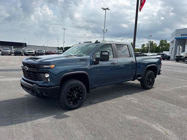 Lakeshore Blue 2026 Chevrolet Silverado 2500HD Pickup Truck Four-Wheel Drive Automatic