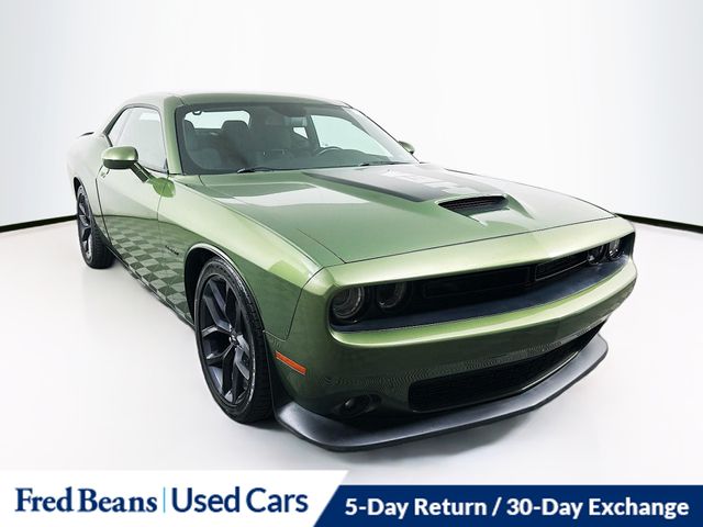F8 Green 2021 Dodge Challenger R/T RWD Coupe Rear-Wheel Drive 6-Speed Manual
