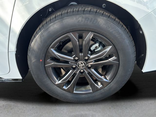 New 2026 Toyota Sienna Van
