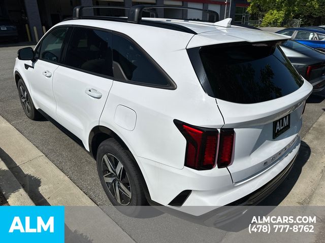 Used 2022 White Kia S image 10
