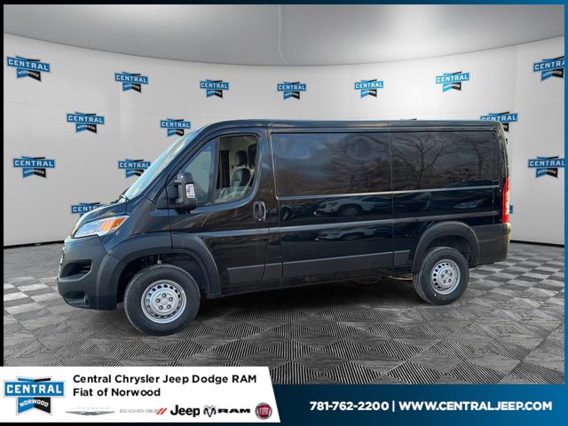 Black Clearcoat 2026 RAM ProMaster Van Front-Wheel Drive 9-Speed Automatic