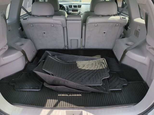 used 2012 Toyota Highlander car, priced at $12,331