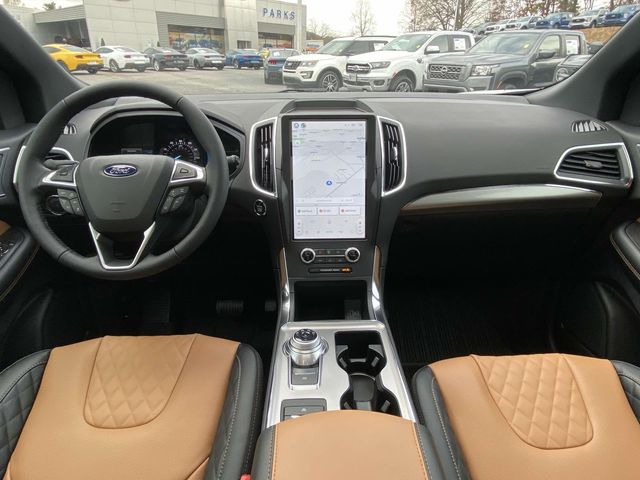 2024 Ford Edge Titanium 18