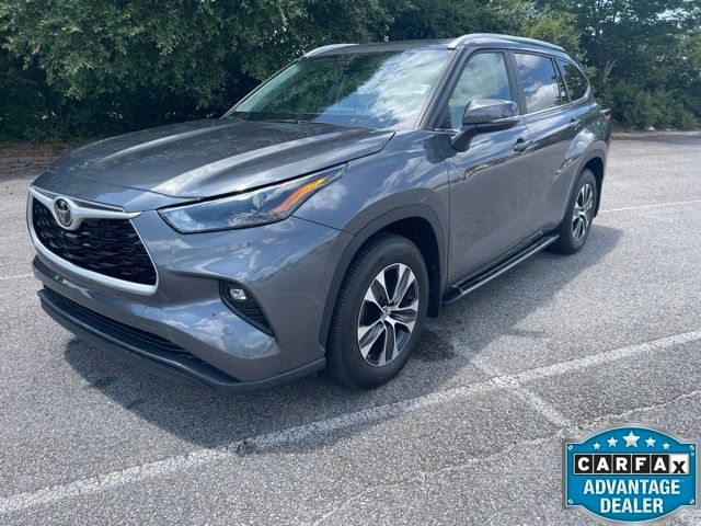 Used 2025 Toyota Highlander SUV