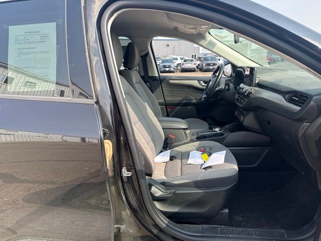 2021 Black Ford Escape SE AWD SUV
