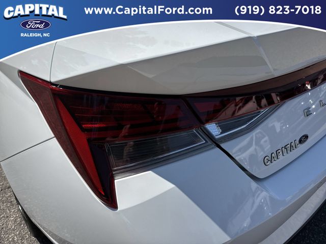 Used 2023 White Hyundai Limited image 15