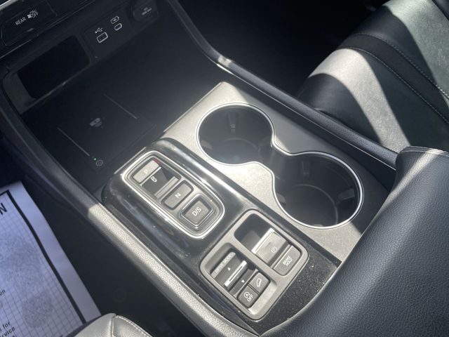 Used 2025 Honda Pilot SUV