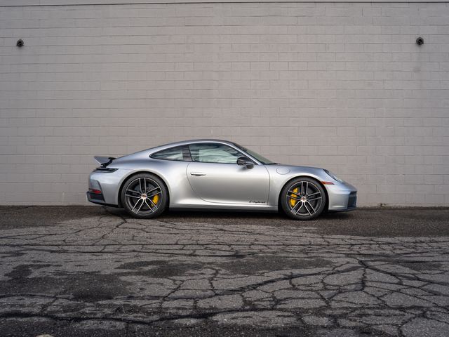 Certified Used 2025  Porsche Carrera 4 GTS image 8