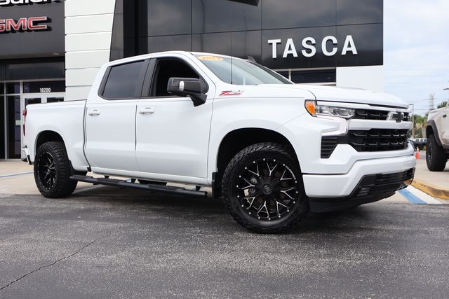 Summit White 2023 Chevrolet Silverado 1500 Pickup Truck Four-Wheel Drive Automatic