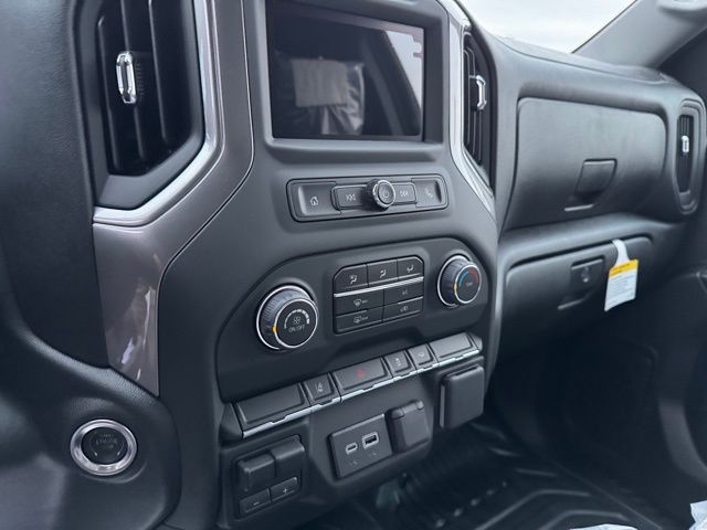 2024 Chevrolet Silverado 2500HD Work Truck photo