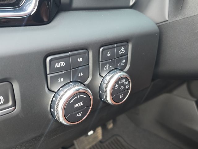 Photo of 2024 GMC Sierra 1500 Denali Ultimate in Dallas, GA - 26,  2024 GMC Sierra 1500 Denali Ultimate:43359A