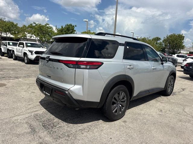 Used 2024 Nissan Pathfinder SUV