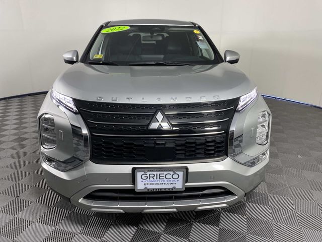 2022 Mitsubishi Outlander SE Silver - Grieco Acura - Image 3