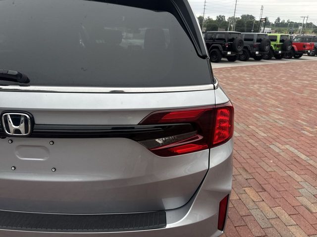 Used 2025 Honda Odyssey Van