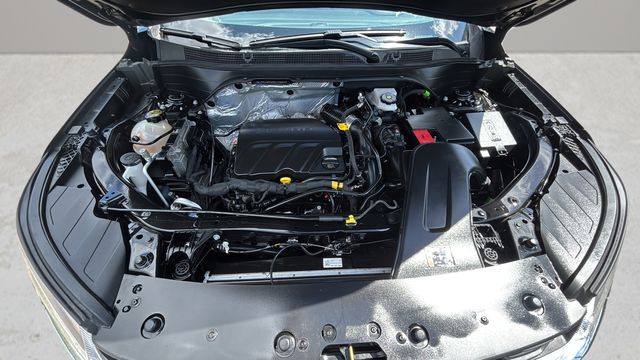 Used 2025 Black Chevrolet LT image 32