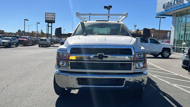 2023 Chevrolet Silverado 5500HD Work Truck 3