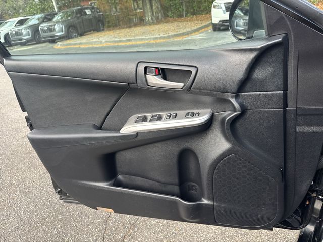 Used 2013 Black Toyota SE image 23
