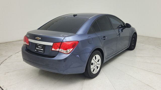 2014 Chevrolet Cruze LS - 4
