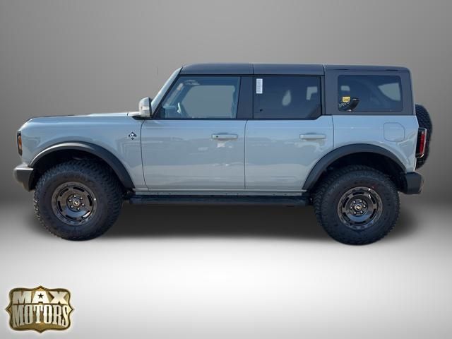 2024 Ford Bronco Outer Banks 8