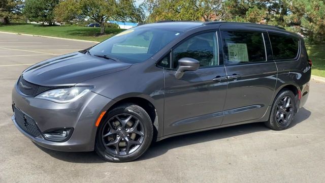 2018 Chrysler Pacifica Touring L 4