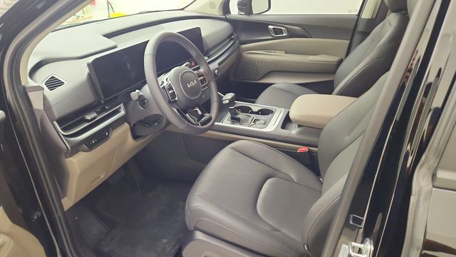 2026 Kia Carnival LXS - 8