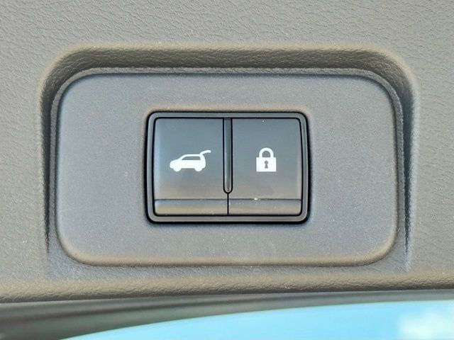 Used 2025 Nissan Rogue SUV