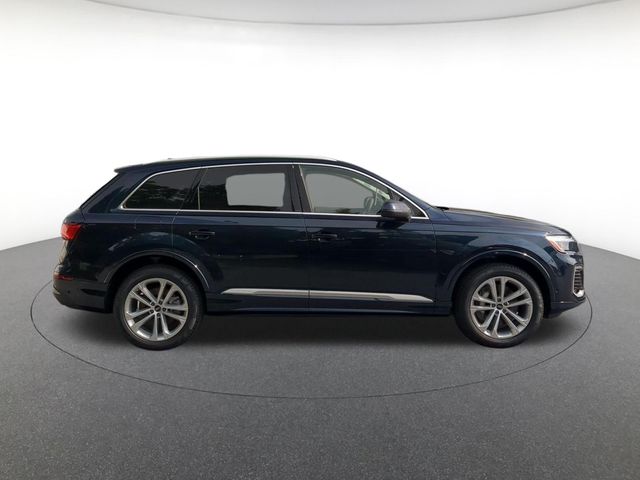 new 2026 Audi Q7 car, priced at $66,910