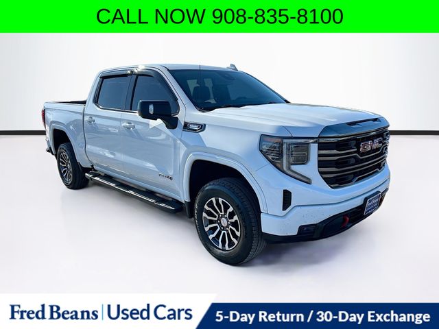Summit White 2022 GMC Sierra 1500 AT4 Crew Cab 4WD Pickup Truck Four-Wheel Drive Automatic