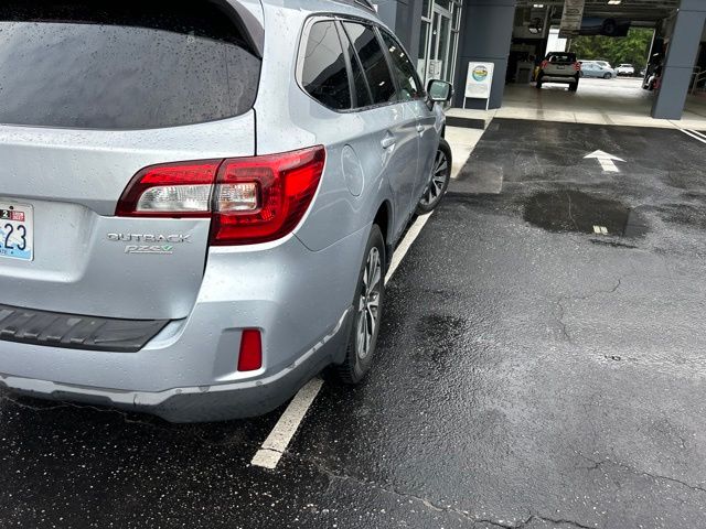 Used 2016 Silver Subaru 2.5i image 9