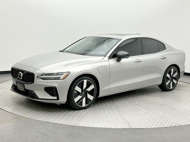 2023 Volvo S60 Recharge T8 Ultimate Dark Theme eAWD