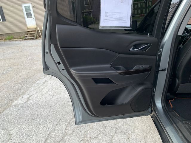 Used 2023 GMC Acadia SUV
