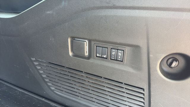 Used 2025 Black Chevrolet High Country image 35