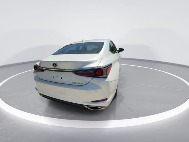 2023 Lexus ES - $38,998