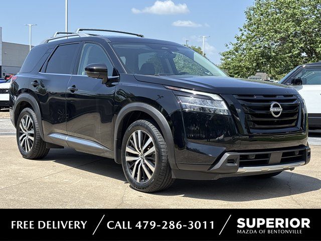  2024 Nissan Pathfinder Platinum 4WD   