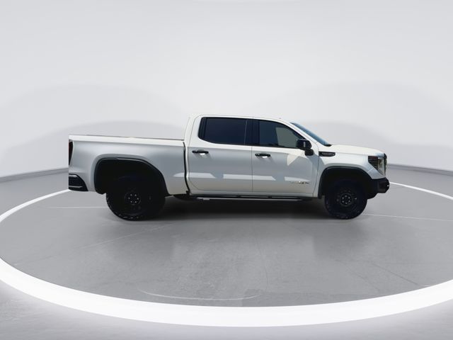 Used 2024 White GMC AT4X image 12