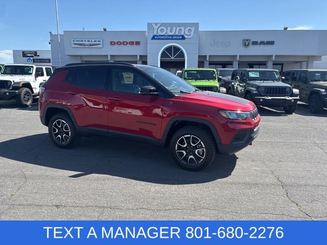 Red Hot Pearlcoat 2026 Jeep Compass SUV / Crossover Four-Wheel Drive 8-Speed Automatic
